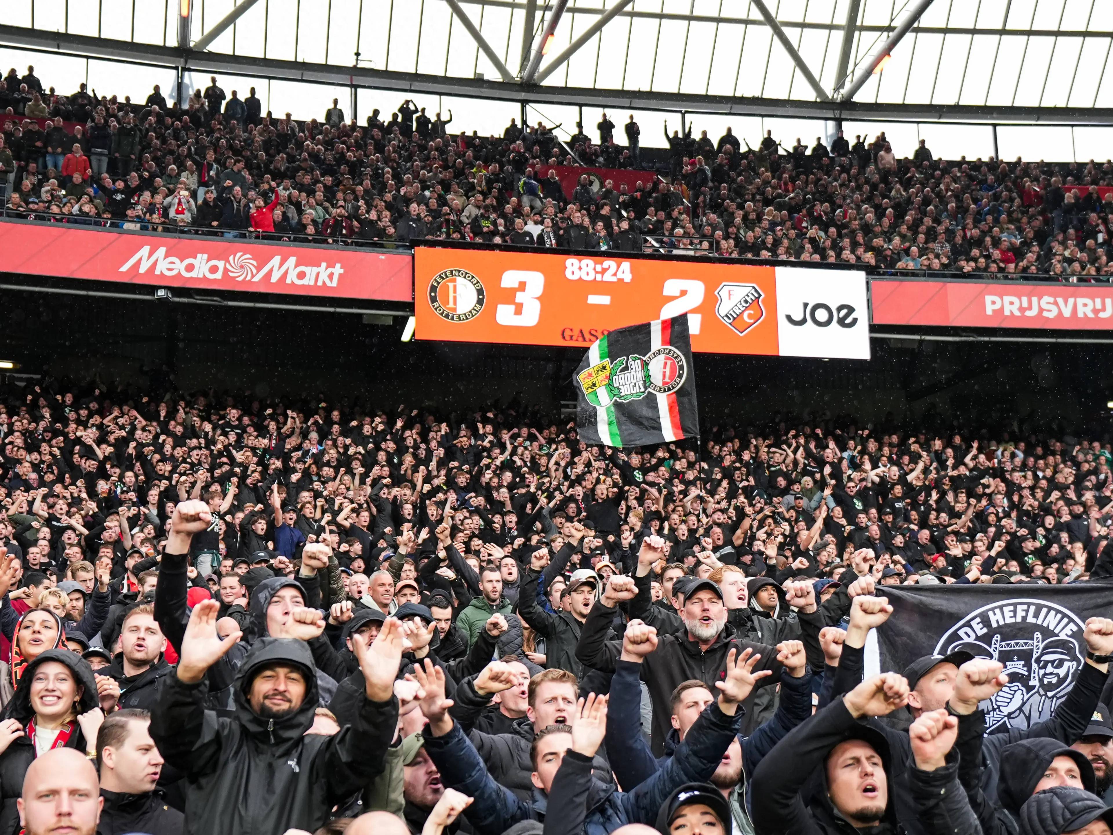 包含赛地聚焦——欧联冲刺阶段热度飙升；费耶诺德篮板制胜；球迷炸锅；心理建设被强调的词条