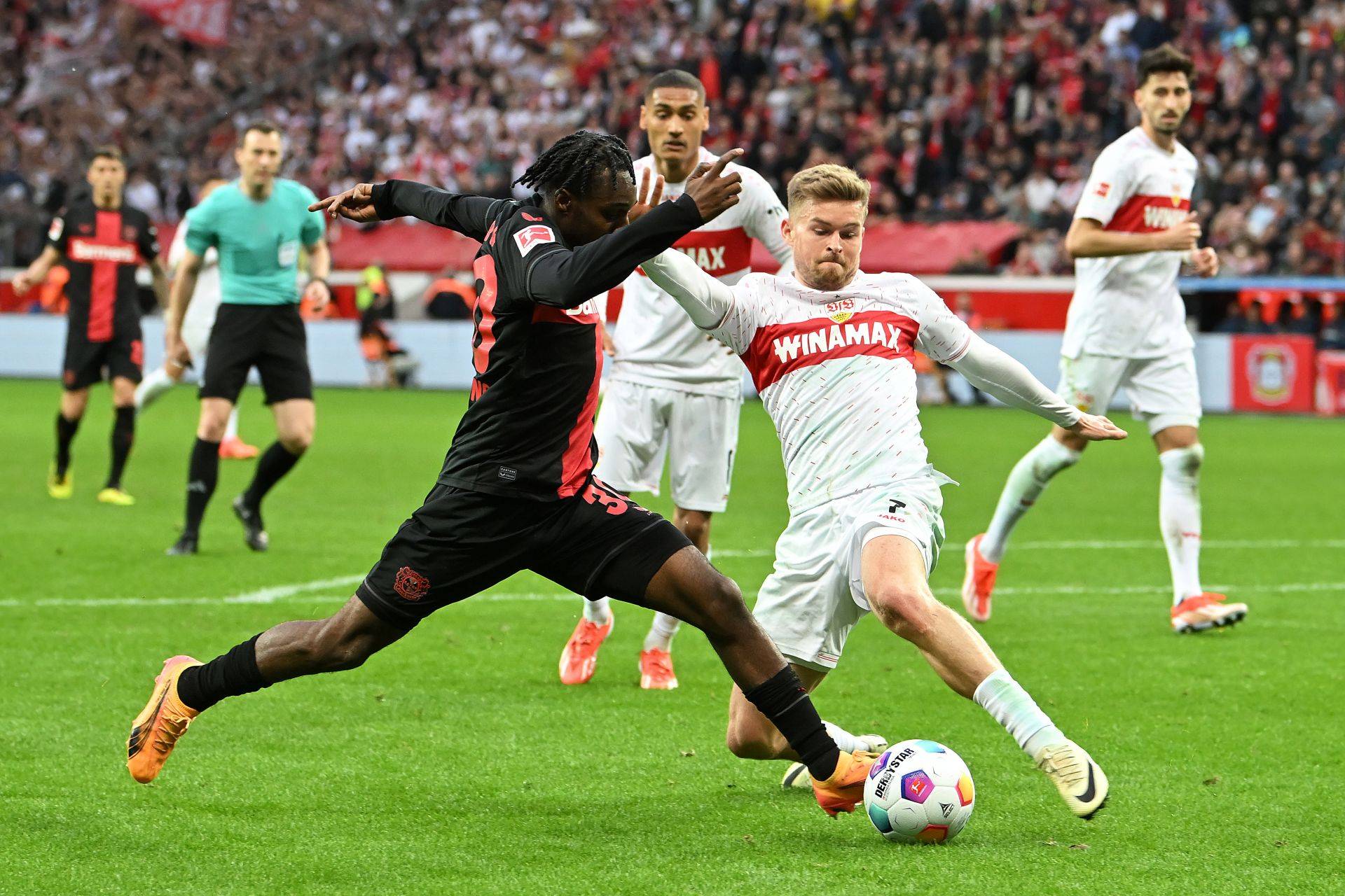  针对乌克兰局势中国认为当务之急 