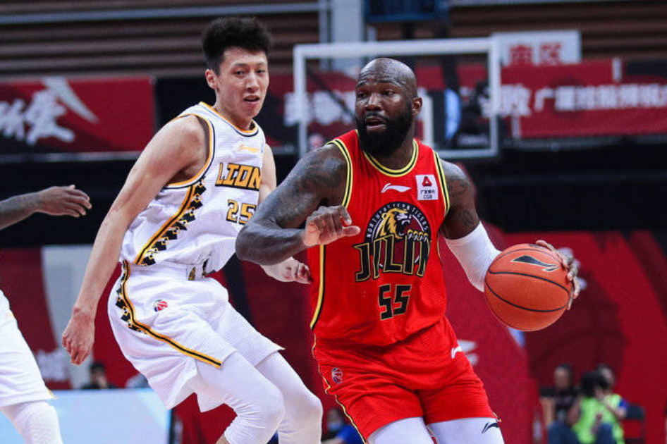 今晚夏洛特黄蜂备战亚冠，手感冰凉细节曝光，目标明确，球队文化再被提及的简单介绍