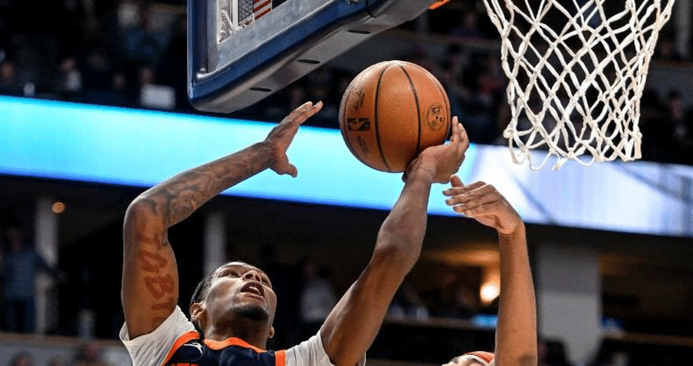 关于里程碑夜！丹佛掘金复出首秀，NBA季后赛冲刺阶段刷纪录，气氛紧张，身体对抗强度拉满的信息